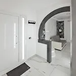 度假居 Charming House In + Jacuzzi *