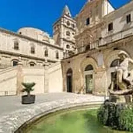 Сasa de vacaciones Charming House In + Jacuzzi *